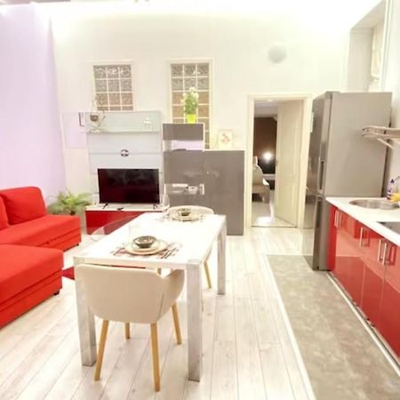 Yes, Yes! Lovely Apartment Good Amenities Budapest Center Εξωτερικό φωτογραφία