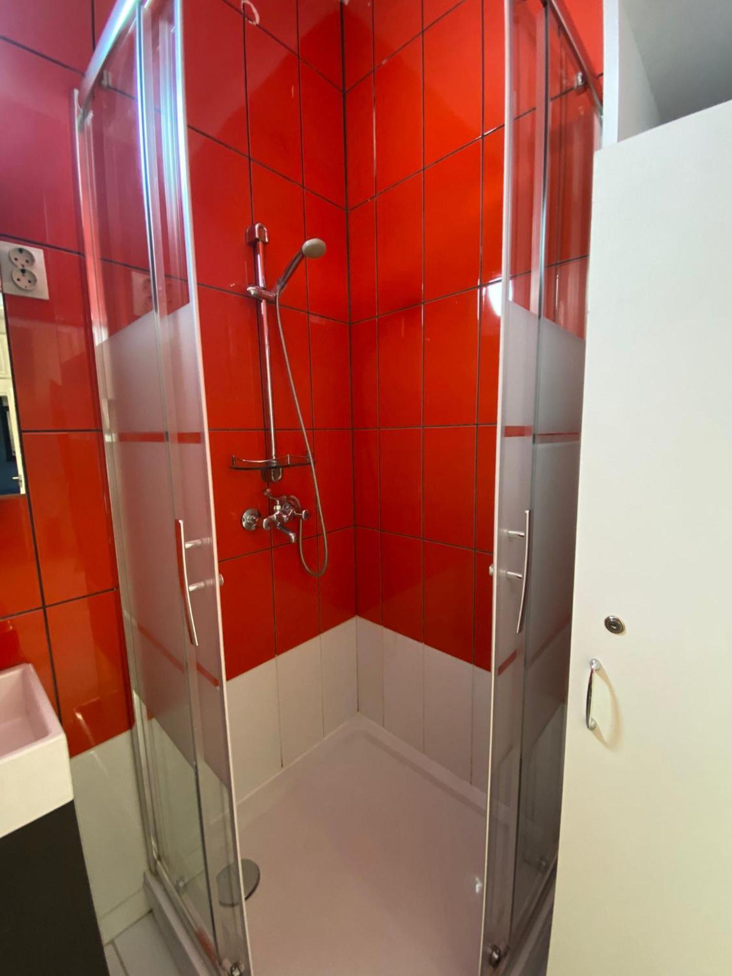 Yes, Yes! Lovely Apartment Good Amenities Budapest Center Εξωτερικό φωτογραφία