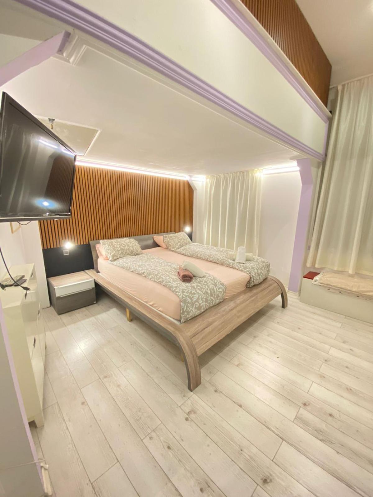 Yes, Yes! Lovely Apartment Good Amenities Budapest Center Εξωτερικό φωτογραφία