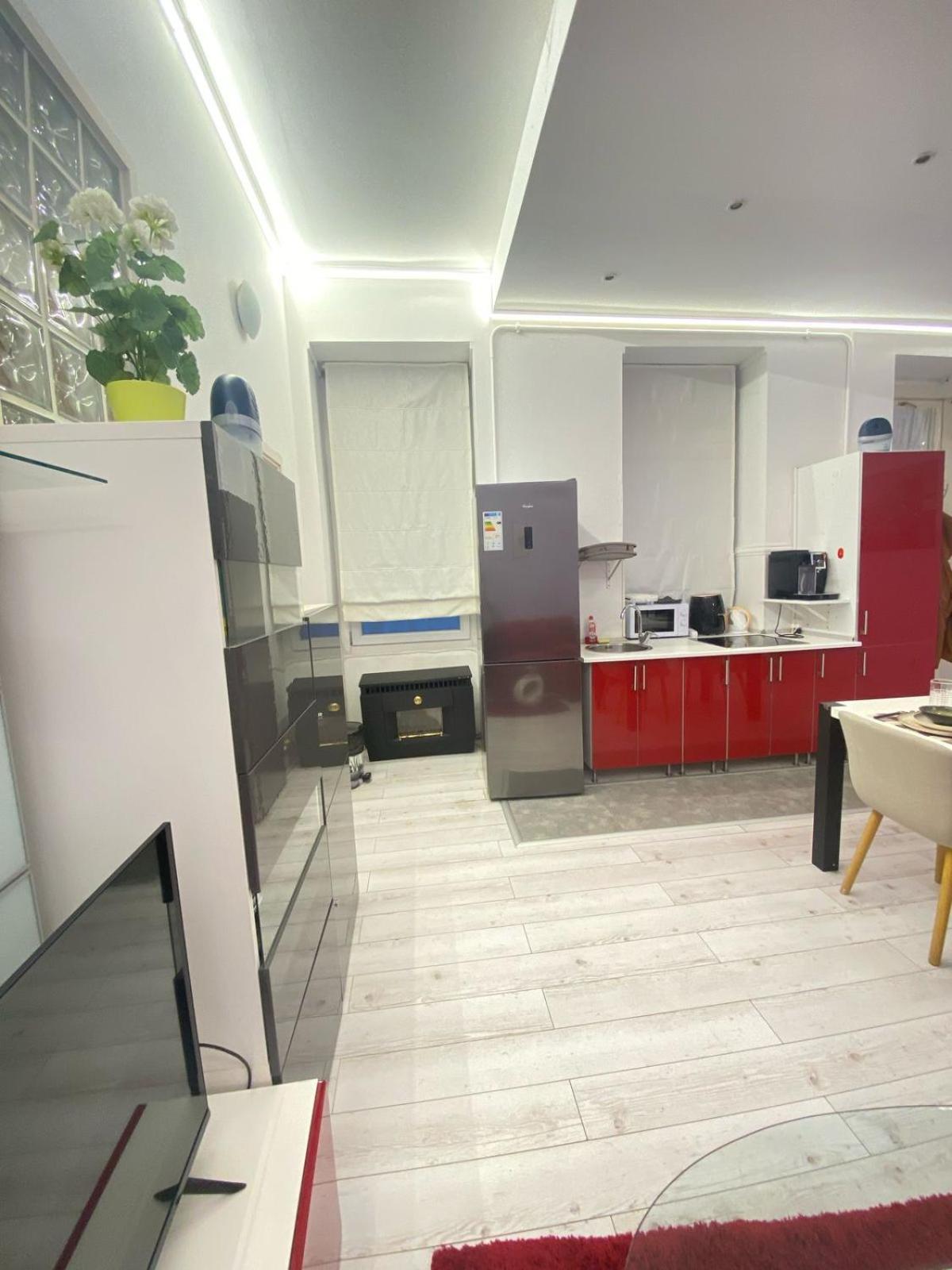 Yes, Yes! Lovely Apartment Good Amenities Budapest Center Εξωτερικό φωτογραφία