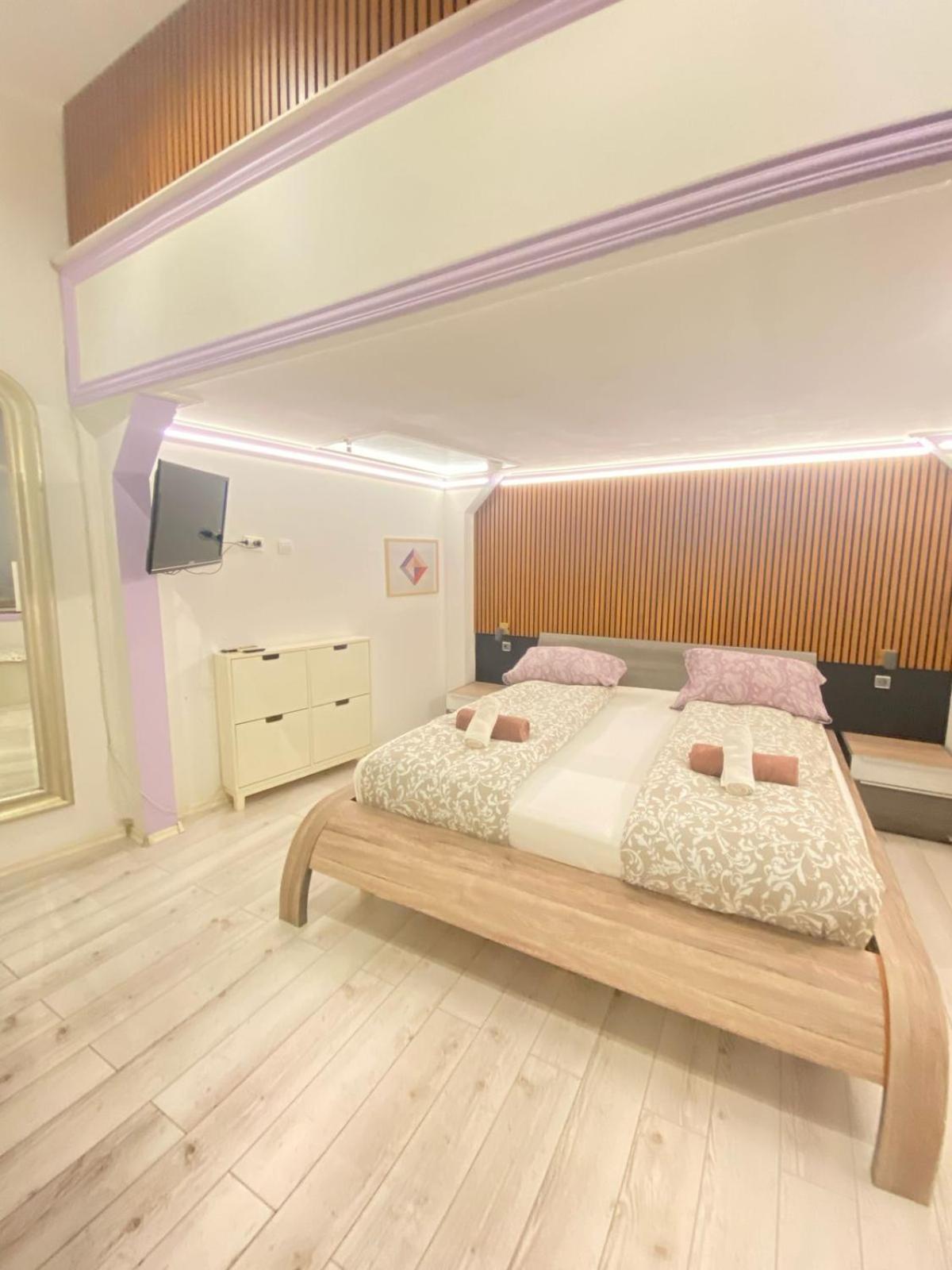 Yes, Yes! Lovely Apartment Good Amenities Budapest Center Εξωτερικό φωτογραφία
