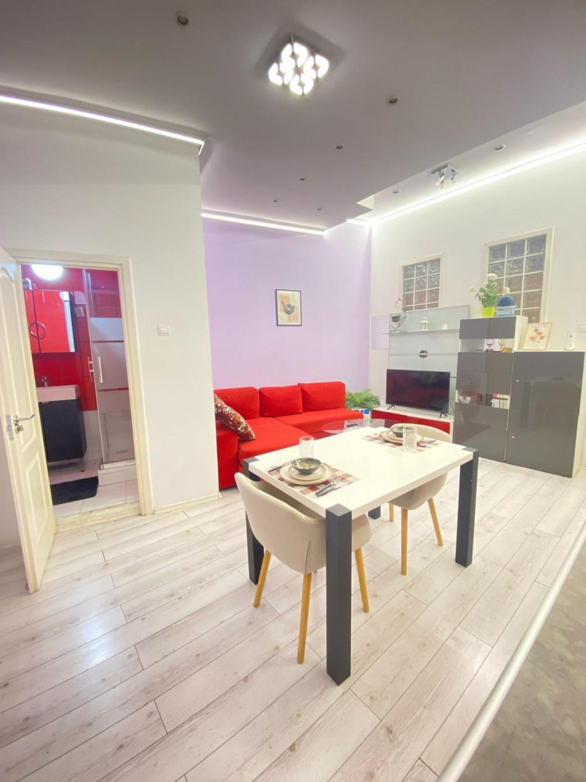 Yes, Yes! Lovely Apartment Good Amenities Budapest Center Εξωτερικό φωτογραφία